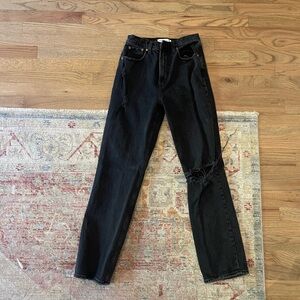 Abercrombie Black Distressed 90’s Straight High Rise Jeans